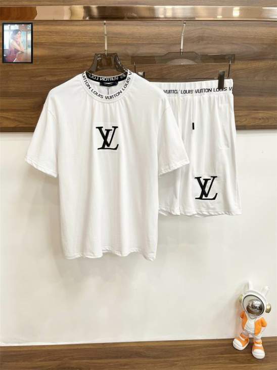 Picture of LV Shirt Pant Suits _SKULVM-3XL12yn26622750